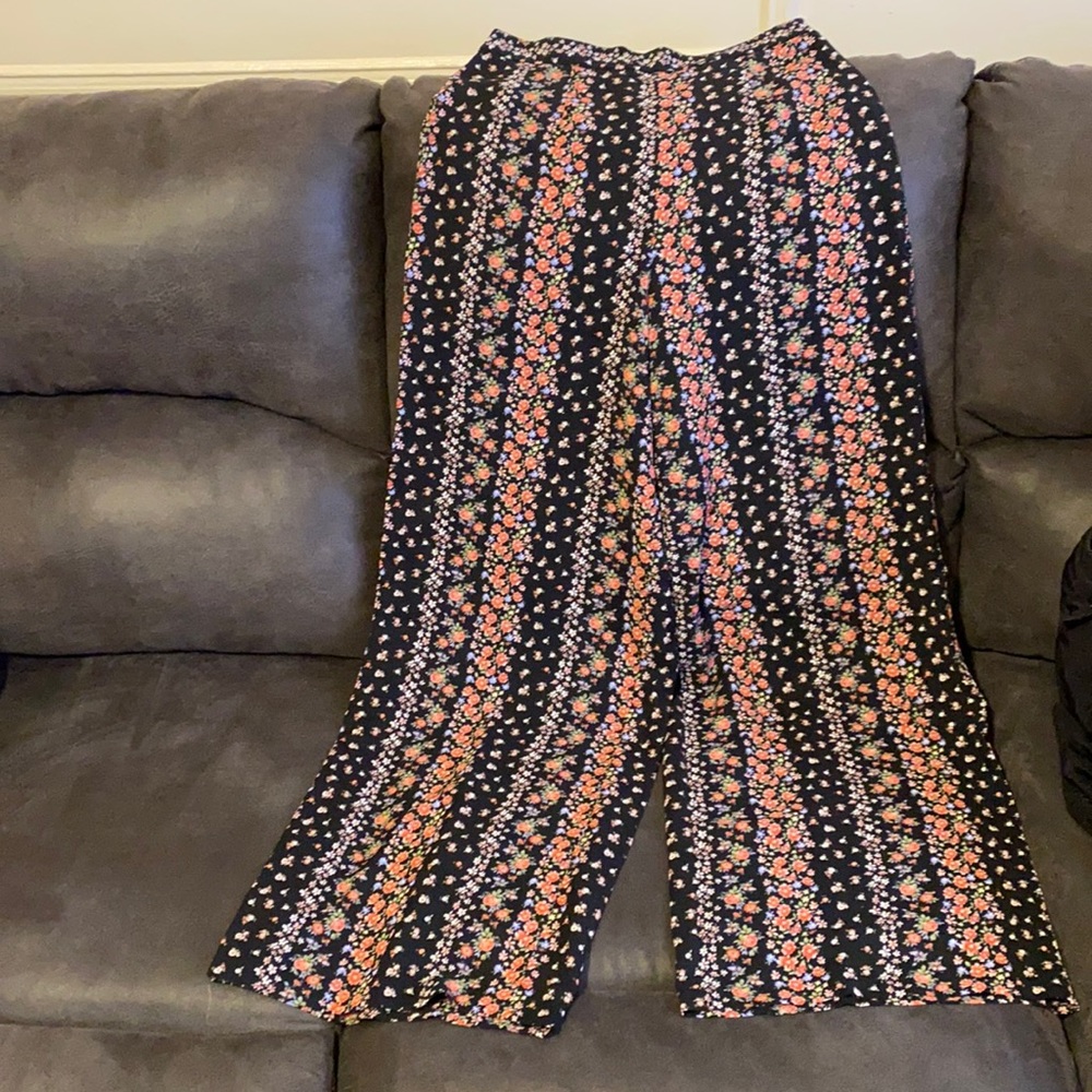 High waist floral wide- legged pants